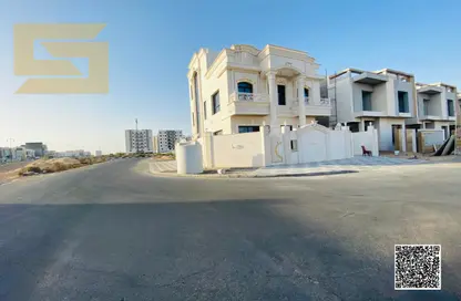 Villa - 5 Bedrooms - 7 Bathrooms for sale in Al Yasmeen 1 - Al Yasmeen - Ajman