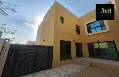 فيلا - 3 غرف نوم - 4 حمامات للايجار في مدينة الشارقة المستدامة - الشارقة