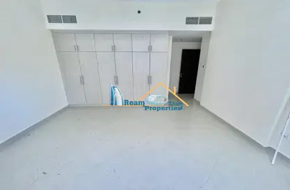 شقة - 3 غرف نوم - 4 حمامات للايجار في واحة السيليكون - دبي