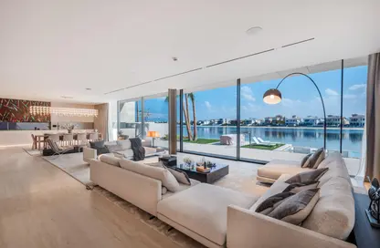 Villa - 5 Bedrooms - 7+ Bathrooms for sale in Signature Villas Frond G - Signature Villas - Palm Jumeirah - Dubai