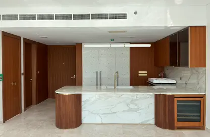 Apartment - 2 Bedrooms - 2 Bathrooms for sale in Ellington Beach House - Palm Jumeirah - Dubai