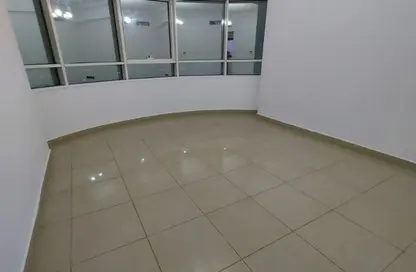 Apartment - 2 Bedrooms - 3 Bathrooms for rent in Ameer Bu Khamseen Tower - Al Majaz 3 - Al Majaz - Sharjah