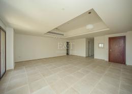 صورةغرفة فارغة لـ: شقة - 4 غرف نوم - 5 حمامات للبيع في برج الأندلس آيه - الأندلس - منطقة الجولف بالجميرا - دبي, صورة 1
