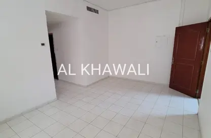 شقة - غرفة نوم - 1 حمام للايجار في المجاز 1 - المجاز - الشارقة