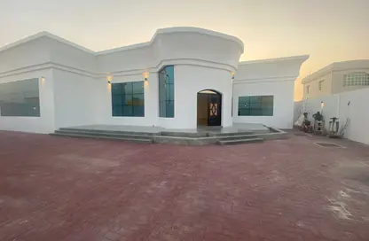 Villa - 3 Bedrooms - 5 Bathrooms for rent in Al Hamidiya 1 - Al Hamidiya - Ajman