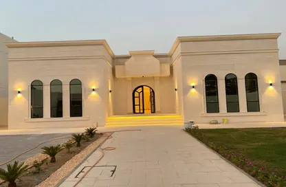 Villa - 5 Bedrooms - 7 Bathrooms for rent in Al Barsha South 2 - Al Barsha South - Al Barsha - Dubai