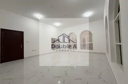 Apartment - 3 Bedrooms - 3 Bathrooms for rent in Madinat Al Riyad - Abu Dhabi