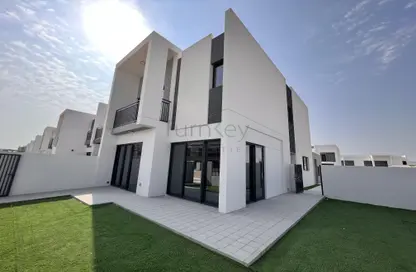 Villa - 4 Bedrooms - 4 Bathrooms for sale in La Rosa - Villanova - Dubai Land - Dubai