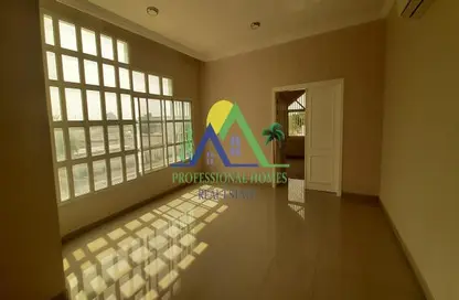 Empty Room image for: Apartment - 4 Bedrooms - 4 Bathrooms for rent in Al Jimi - Al Ain, Image 1