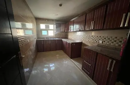 عمارة بالكامل - استوديو للبيع في 3  الروضة - الروضة - عجمان