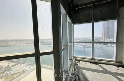 صورة لـ شرفة مكتب - استوديو - 2 حمامات للايجار في ذا كورت تاور - الخليج التجاري - دبي ، صورة رقم 1