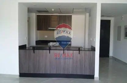 Apartment - 3 Bedrooms - 4 Bathrooms for sale in Tower 34 - Al Reef Downtown - Al Reef - Abu Dhabi