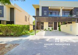 Outdoor House image for: Townhouse - 3 bedrooms - 3 bathrooms for sale in Queens Meadow - DAMAC Hills - Dubai, Image 1