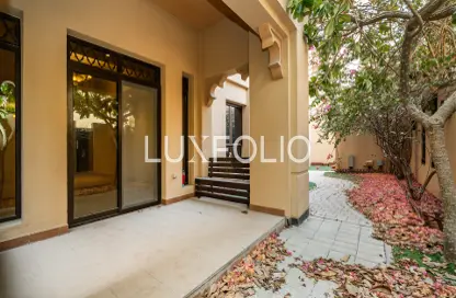Apartment - 2 Bedrooms - 3 Bathrooms for sale in Zanzebeel 1 - Zanzebeel - Old Town - Dubai