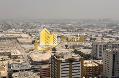 شقة - 2 غرف نوم - 4 حمامات للايجار في شارع جمال عبد الناصر - المجاز - الشارقة