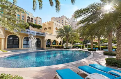 Pool image for: Apartment - 2 Bedrooms - 2 Bathrooms for rent in Golden Mile 6 - Golden Mile - Palm Jumeirah - Dubai, Image 1