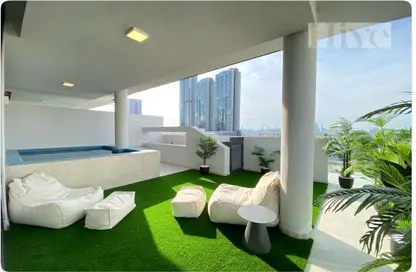 Penthouse - 2 Bedrooms - 3 Bathrooms for rent in Oxford 212 - Jumeirah Village Circle - Dubai