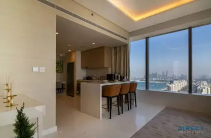 Apartment - 1 Bedroom - 1 Bathroom for rent in The Palm Tower - Palm Jumeirah - Dubai
