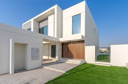 Townhouse - 4 Bedrooms - 3 Bathrooms for sale in Shams Townhouses - Town Square - Dubai