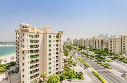 Apartment - 3 Bedrooms - 4 Bathrooms for rent in Al Das - Shoreline Apartments - Palm Jumeirah - Dubai