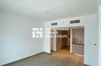 Apartment - Studio - 1 Bathroom for rent in Waters Edge - Yas Island - Abu Dhabi