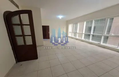 Empty Room image for: Apartment - 3 Bedrooms - 4 Bathrooms for rent in Al Salam Street - Abu Dhabi, Image 1