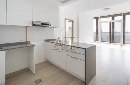 Apartment - 3 Bedrooms - 3 Bathrooms for sale in BLOOM TOWERS A - Bloom Towers - Jumeirah Village Circle - Dubai