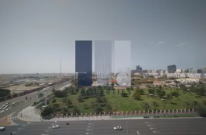 شقة - 3 غرف نوم - 4 حمامات للايجار في شارع المطار - أبوظبي