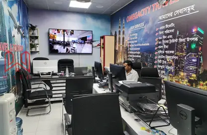 متجر - استوديو للايجار في المحيصنة 2 - المحيصنة - دبي