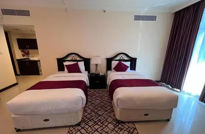 Room / Bedroom image for: Hotel  and  Hotel Apartment - 1 Bathroom for rent in Naif - Deira - Dubai, Image 1