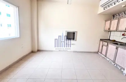 Apartment - Studio - 1 Bathroom for rent in Fire Station Road - Muwaileh - Sharjah