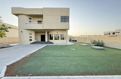 Villa - 4 Bedrooms - 7+ Bathrooms for rent in Al Jurainah - Sharjah