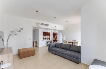 Apartment - 2 Bedrooms - 3 Bathrooms for rent in Shams 2 - Shams - Jumeirah Beach Residence - Dubai