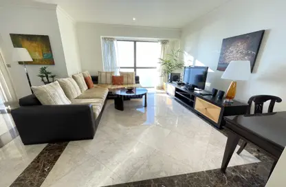 Living Room image for: Apartment - 2 Bedrooms - 3 Bathrooms for rent in Murjan 4 - Murjan - Jumeirah Beach Residence - Dubai, Image 1