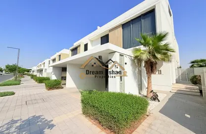 Villa - 3 Bedrooms - 4 Bathrooms for sale in Golf Grove - Dubai Hills Estate - Dubai Villa - 3 Bedrooms - 4 Bathrooms for sale in Golf Grove - Dubai Hills Estate - Dubai