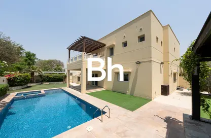 Villa - 4 Bedrooms - 5 Bathrooms for rent in Meadows 9 - Meadows - Dubai