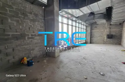 Retail - Studio for rent in Rawdhat Abu Dhabi - Abu Dhabi