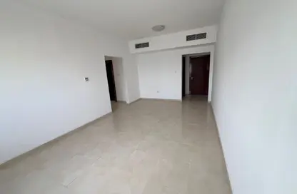 Apartment - 2 Bedrooms - 2 Bathrooms for rent in Al Jurf 2 - Al Jurf - Ajman Downtown - Ajman