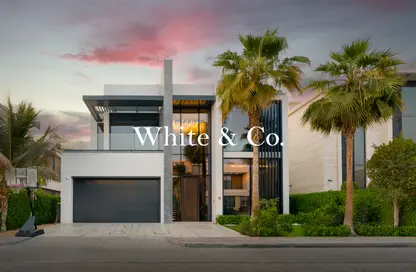 Villa - 5 Bedrooms - 7+ Bathrooms for sale in Signature Villas Frond N - Signature Villas - Palm Jumeirah - Dubai