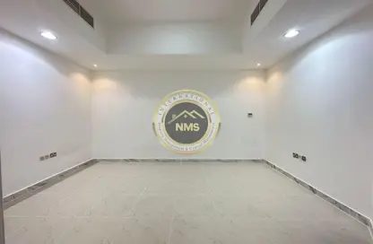 Apartment - Studio - 1 Bathroom for rent in Al Mushrif Villas - Al Mushrif - Abu Dhabi
