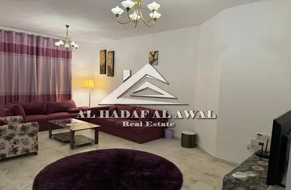شقة - 2 غرف نوم - 2 حمامات للايجار في شارع التعاون - التعاون - الشارقة