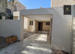 Bungalow - 3 bedrooms - 2 bathrooms for rent in Al Jimi - Al Ain