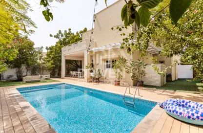 Villa - 4 Bedrooms - 5 Bathrooms for sale in Meadows 7 - Meadows - Dubai