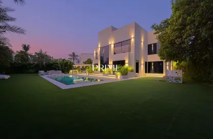 Villa - 4 Bedrooms - 5 Bathrooms for sale in Entertainment Foyer - Oasis Clusters - Jumeirah Islands - Dubai