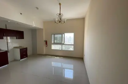 Apartment - Studio - 1 Bathroom for rent in Abu shagara - Sharjah