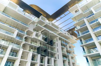 Outdoor Building image for: Duplex - 3 Bedrooms - 4 Bathrooms for sale in Oasis 2 - Oasis Residences - Masdar City - Abu Dhabi, Image 1