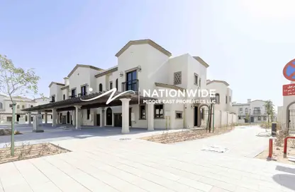 Townhouse - 3 Bedrooms - 4 Bathrooms for sale in Bloom Living - Zayed City (Khalifa City C) - Khalifa City - Abu Dhabi