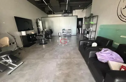 Shop - Studio - 1 Bathroom for rent in Vincitore Palacio - Arjan - Dubai