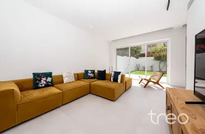 Villa - 2 Bedrooms - 4 Bathrooms for sale in Al Reem 2 - Al Reem - Arabian Ranches - Dubai