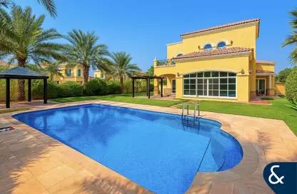 Villa - 4 Bedrooms - 5 Bathrooms for rent in Legacy - Jumeirah Park - Dubai